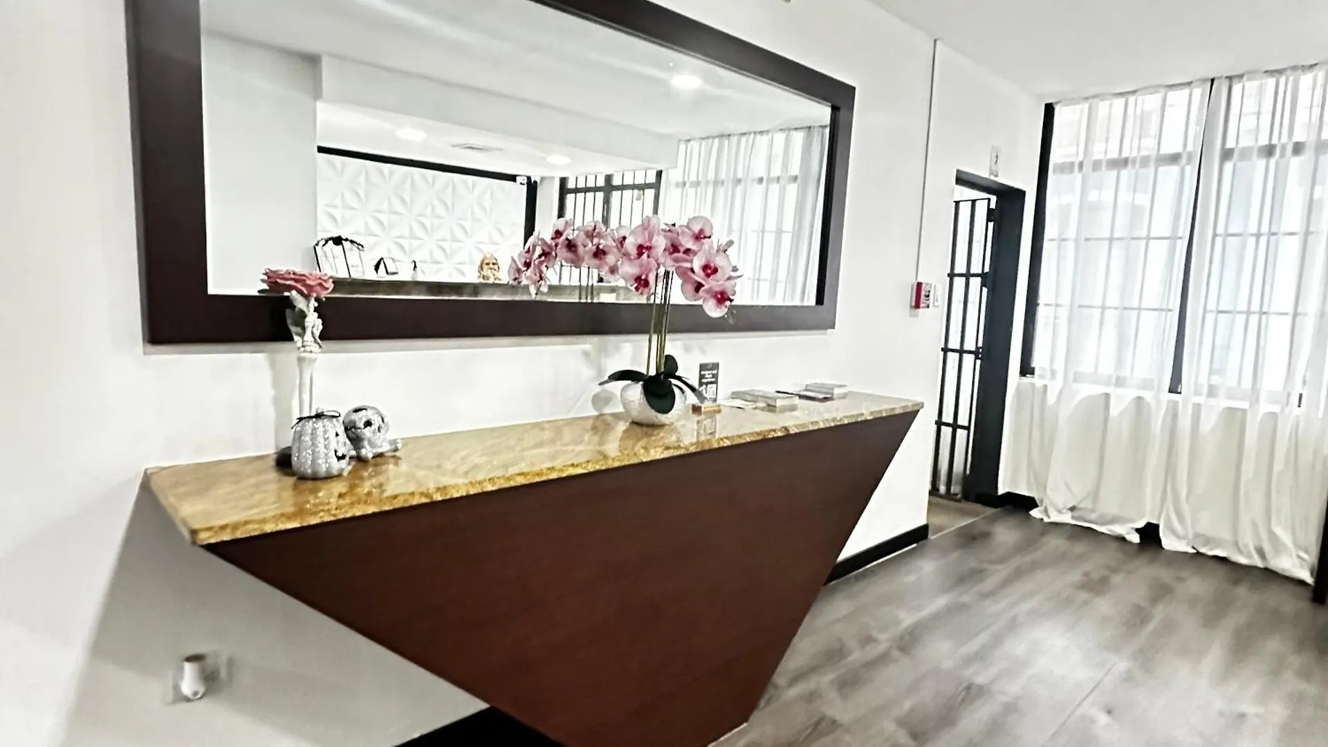 Sj Suites Hotel San Juan